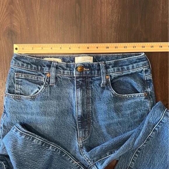 Universal Thread High Rise 90's Straight Leg Jeans - Picture 5 of 8